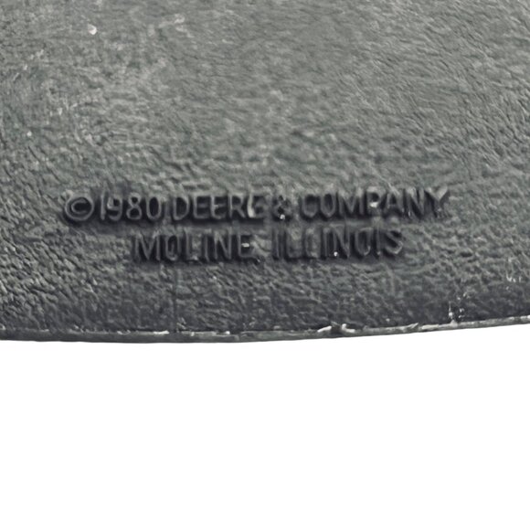 Vintage 1980 Deere & Company Silver Tone Combine Belt Buckle (5421) - Picture 5 of 5
